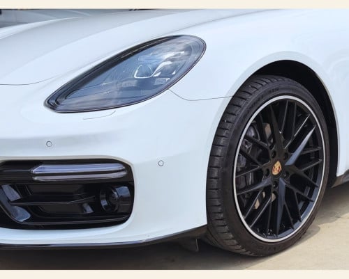 Porsche panamera 4 2017