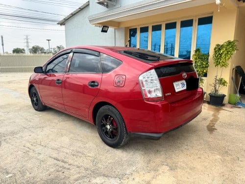 Prius 06 full សាច់ដែកស្អាតម៉ូយៗជិះរាល់ថ្ងៃចង់បានខលមកបងៗ