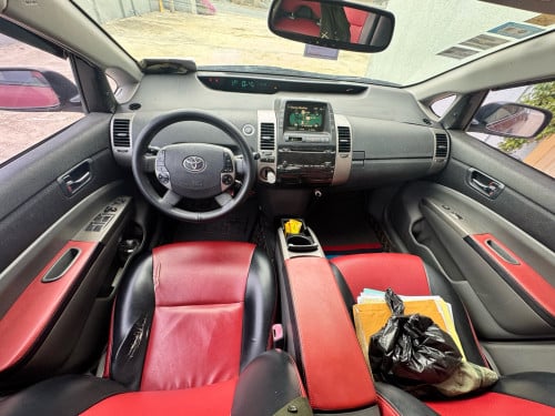 Prius 06 full សាច់ដែកស្អាតម៉ូយៗជិះរាល់ថ្ងៃចង់បានខលមកបងៗ