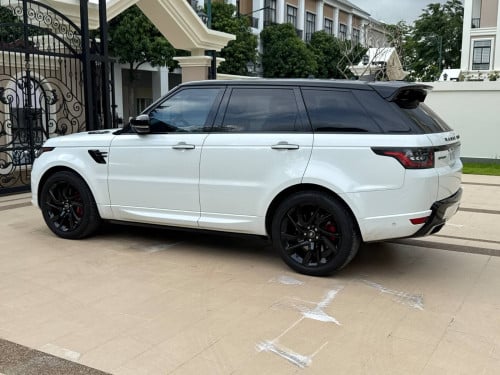 Range Rover Sports Full Option V6 2018 ទើបប្រើបានជាង 50000Km ម្ចាស់ដើមប្រើថែខ្លាំង ធានាឡានស្អាត