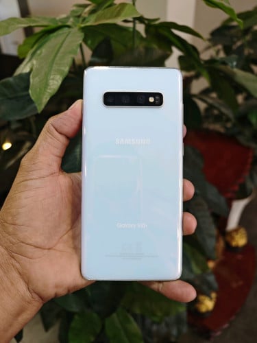 Samsung S10+ 8g/128g_Korea(វៃដូរបាន)👉$135