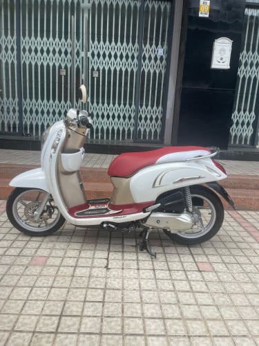Scoopyi