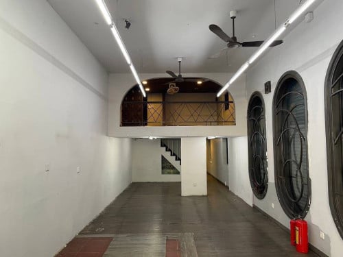 Shophouse for rent at Doun Penh