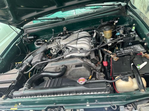 Tacoma តួខ្ពស់ឆ្នាំ 2000 ប្រភេទ1បាំងកន្លះ 6ម៉ាសុីន