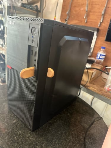 TOOBOOK Intel(R) Xeon(R) CPU E5-2680 v2 @2.80GHz RAM 64GB SSD M2 128GB HDD 1TB WIN 11 Pro HDMI DP