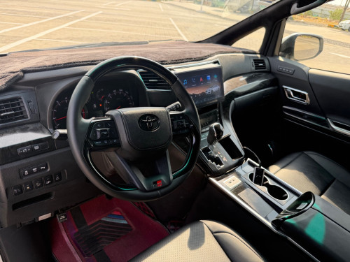 Toyota Alphard 2010 up 2025 ( ដំបូលផ្កាយ 🌟)