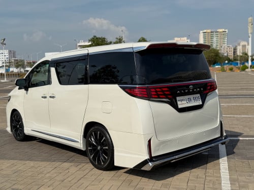 Toyota Alphard 2010 up 2025 ( ដំបូលផ្កាយ 🌟)