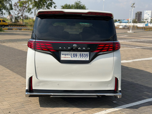 Toyota Alphard 2010 up 2025 ( ដំបូលផ្កាយ 🌟)