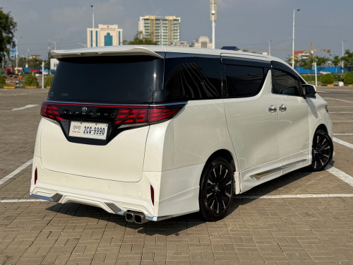 Toyota Alphard 2016 up 2025 ( ម្ចាស់ទី១ )