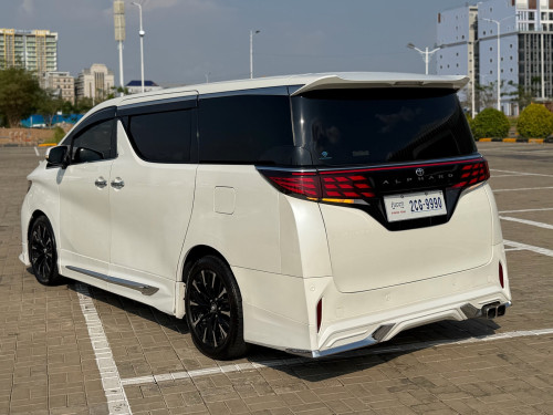 Toyota Alphard 2016 up 2025 ( ម្ចាស់ទី១ )