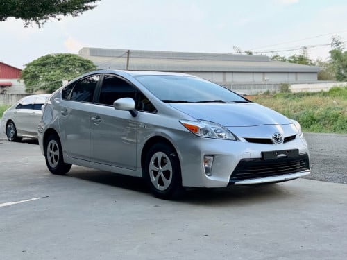 Toyota Prius 2012 Option 2