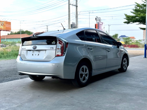 Toyota Prius 2012 Option 2