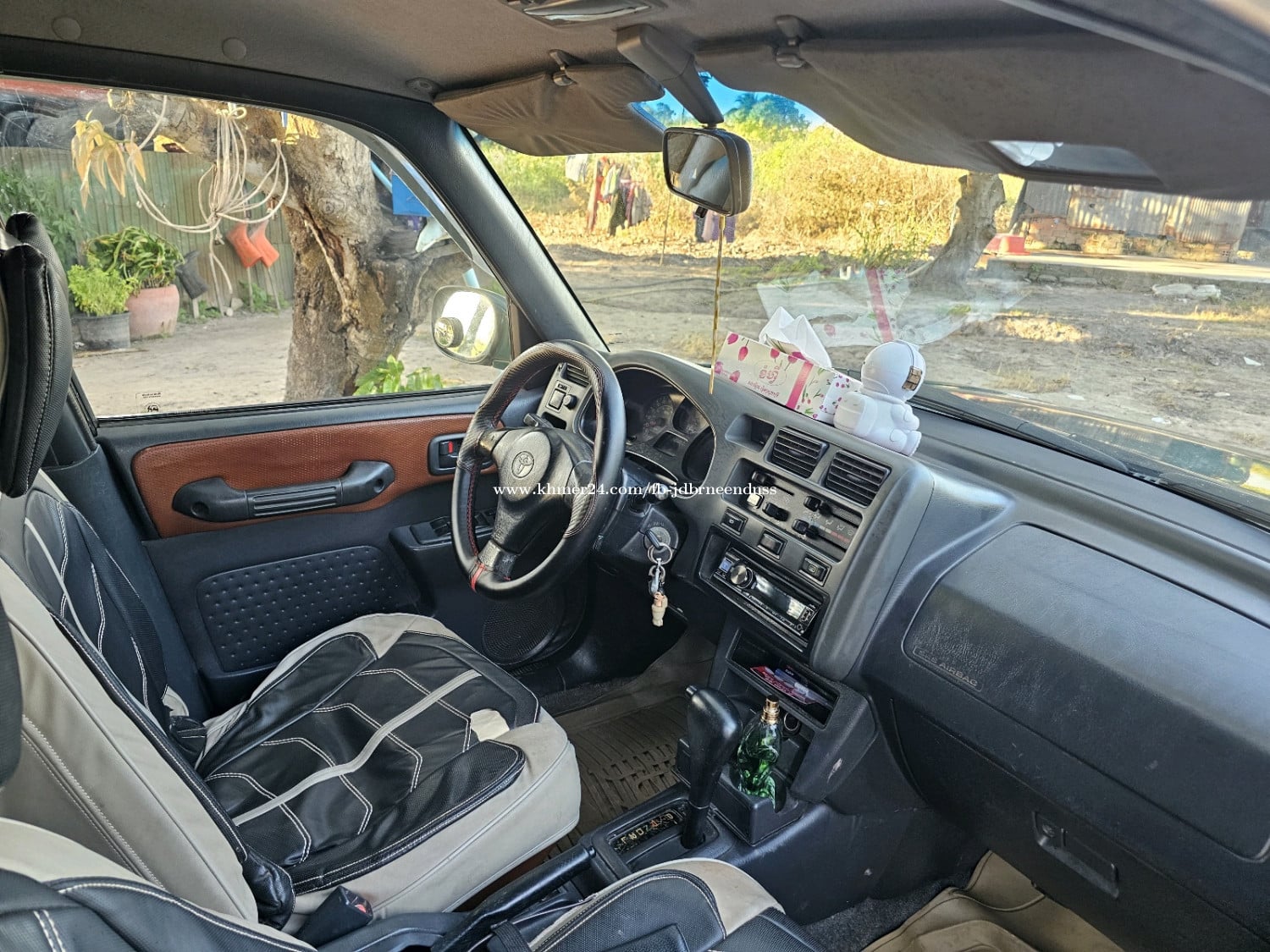 TOYOTA RAV4 1998