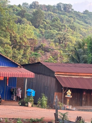 ដីលក់៣ឡូ ១៥ម៉ែត្រ
