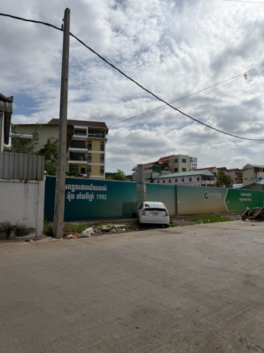 ឃ្លាំងសំរាប់ជួល