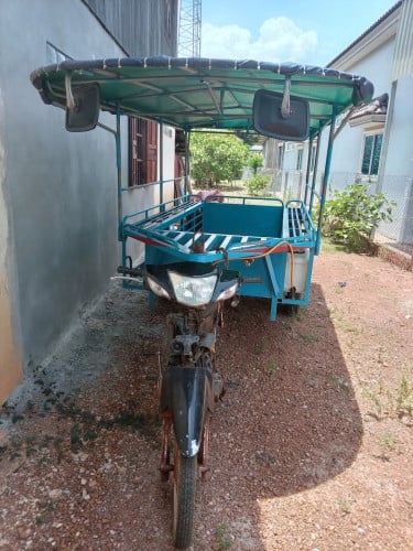 លក់ម៉ូតូនិងរម៉ក
