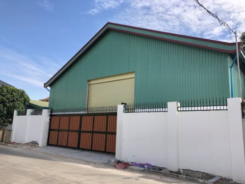 ឃ្លាំងសំរាប់ជួលនៅសែនសុខ