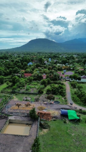 ក្រុងកំពត ដីលំហែរ