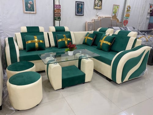 ឈុត សាឡុង