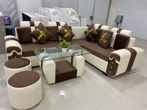 ឈុត សាឡុង