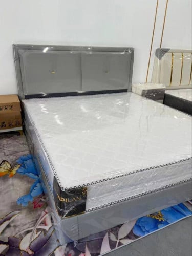 គ្រែទំនើប 1.8m
