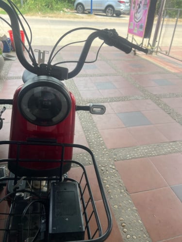 លក៊ម៉ូតូអគ្គីសនី 120$