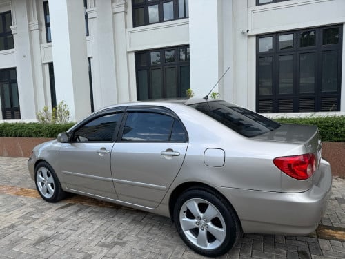 កូរូឡា2003