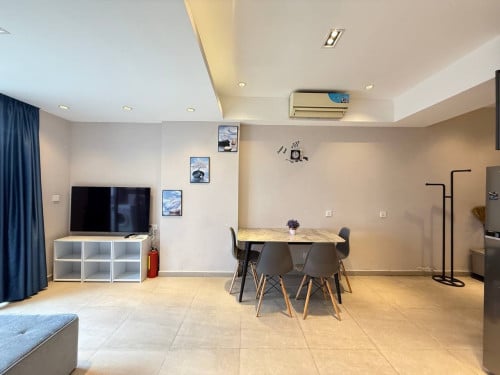 𝐅𝐨𝐫 𝐑𝐞𝐧𝐭:  3-Bedroom Apartment – Toul Kork Area