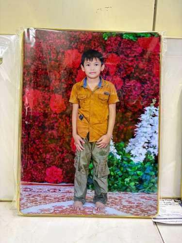 ស៊ុមរូបថតសុញកាល 30x40=12$