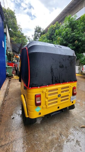 កង់បី Bajaj 2018 លក់