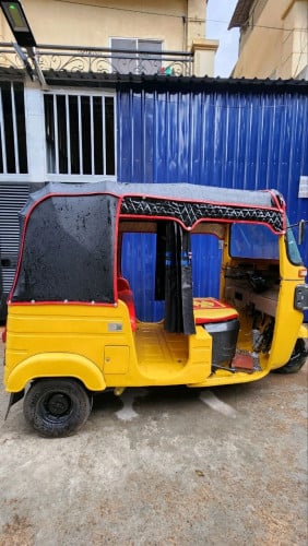 កង់បី Bajaj 2018 លក់