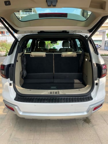 ឡានលក់ford Everest ឆ្នាំ2018ប្រភេទឡានថ្មីដាច់fullលក់32800$