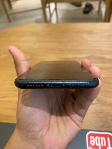 លក់ IPhone