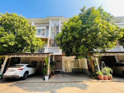 វីឡាកូនកាត់ LC2 សំរាប់ជួល | link house LC2 For Rent