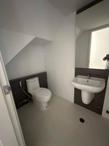 វិឡាកូនកាត់សម្រាប់ជួល | Link house LV For Rent