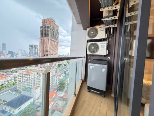 𝐅𝐨𝐫 𝐑𝐞𝐧𝐭: Modern 3BR Apartment – Toul Kork Area