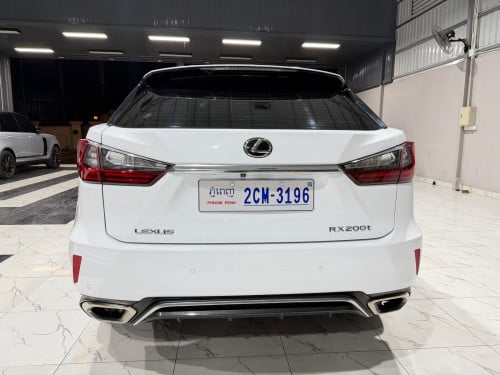 លក់​ RX200T 018 F-Sport ប៉ុង2​ ថ្នាំ​សុីនមួយជុំ​ ម្ចាស់ដេីម​ផ្ទាល់​