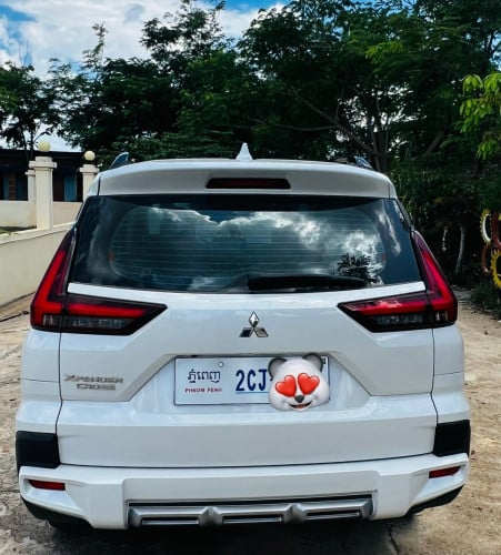 ឡានលក់ម្ចាស់ផ្ទាល់ Xpander Cross 2025