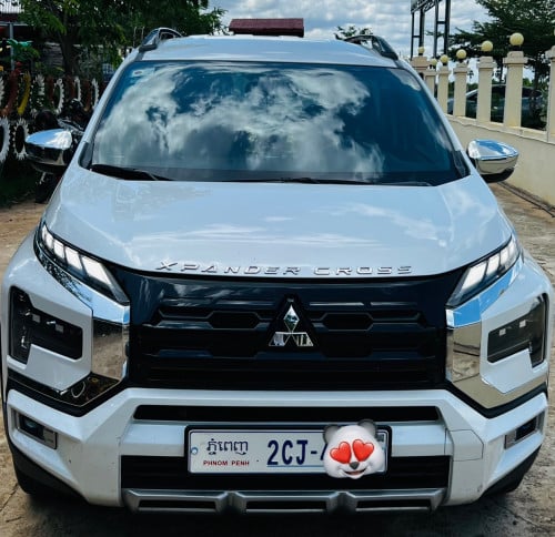 ឡានលក់ម្ចាស់ផ្ទាល់ Xpander Cross 2025
