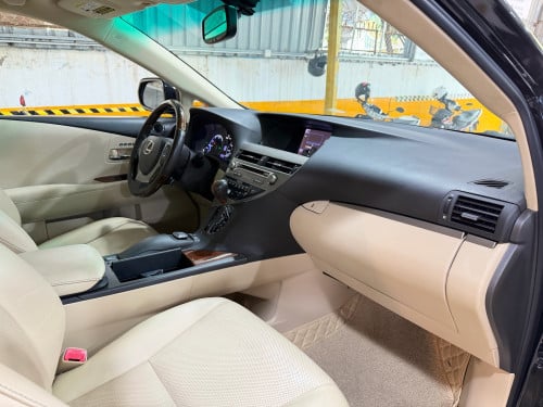 2013 Lexus 450h full Option ( ក្រដាស់ពន្ធ)