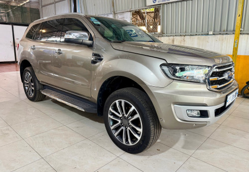 2016 Ford Everest 3.2 ម្ចាស់ដើមទិញថ្មីខ្លាញ់គោថ្នាំសុីនមួយជុំ