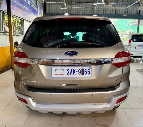 2016 Ford Everest 3.2 ម្ចាស់ដើមទិញថ្មីខ្លាញ់គោថ្នាំសុីនមួយជុំ
