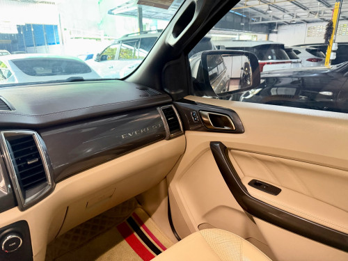 2016 Ford Everest 3.2 ម្ចាស់ដើមទិញថ្មីខ្លាញ់គោថ្នាំសុីនមួយជុំ