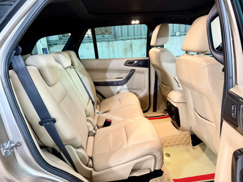 2016 Ford Everest 3.2 ម្ចាស់ដើមទិញថ្មីខ្លាញ់គោថ្នាំសុីនមួយជុំ