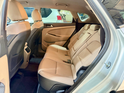 2019 Hyundai Tucson ម្ចាស់ដើមទិញថ្មីខ្លាញ់គោ V4សាំង2.0