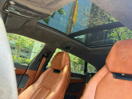 2019 Lamborghini Urus តម្លែពិសេស ✨