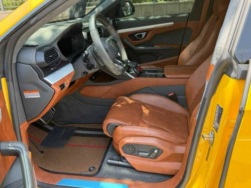 2019 Lamborghini Urus តម្លែពិសេស ✨