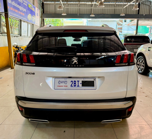 2019 Peugeot 3008 Full Option កៅអីចុចសងខាង