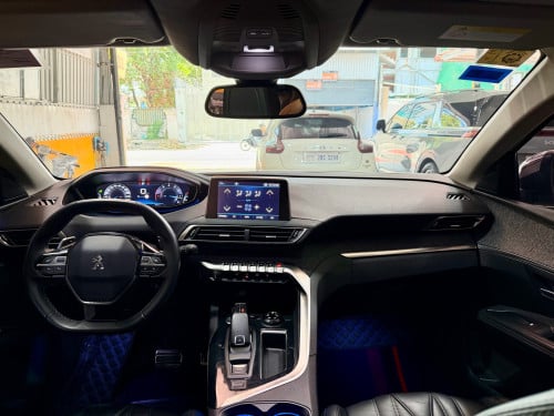 2019 Peugeot 3008 Full Option កៅអីចុចសងខាង