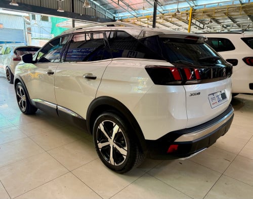 2019 Peugeot 3008 Full Option កៅអីចុចសងខាង